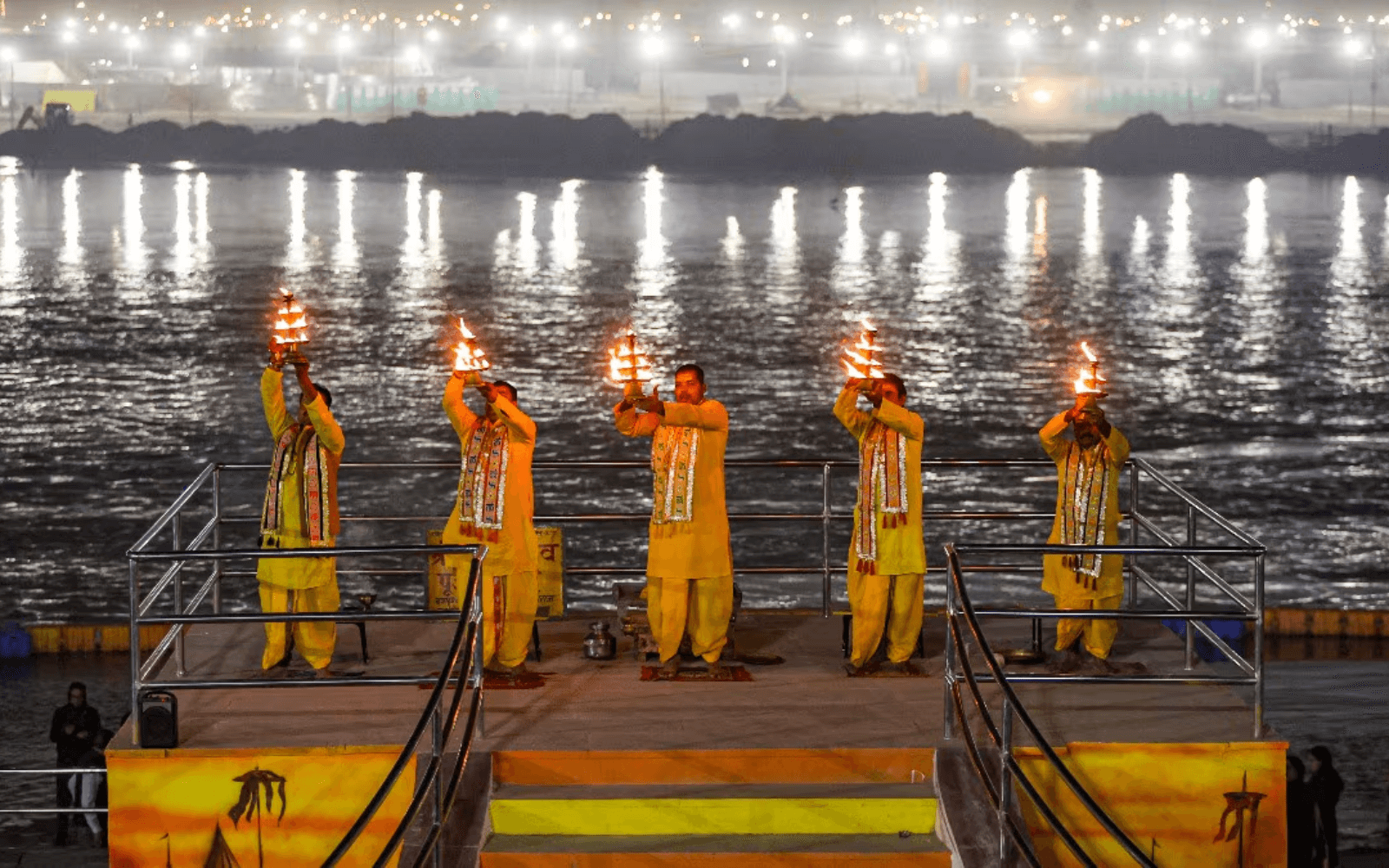 Aarti on the Ghats: Maha Kumbh 2025 Special