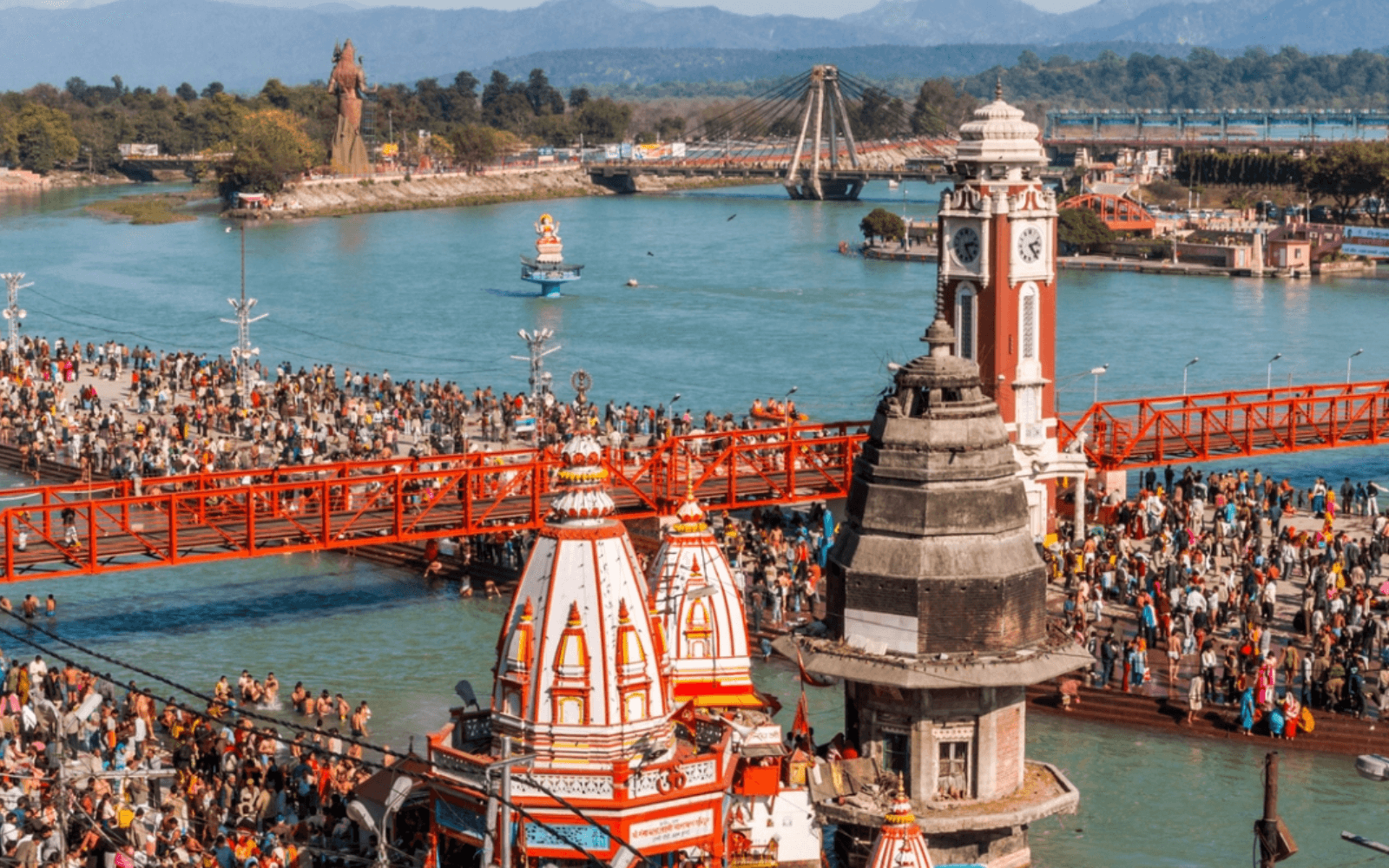 Sacred Bathing Rituals at Maha Kumbh 2025